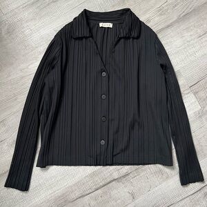 ESTHE Pleated Black Button Down Shirt Blouse Elegant Contemporary Size XS